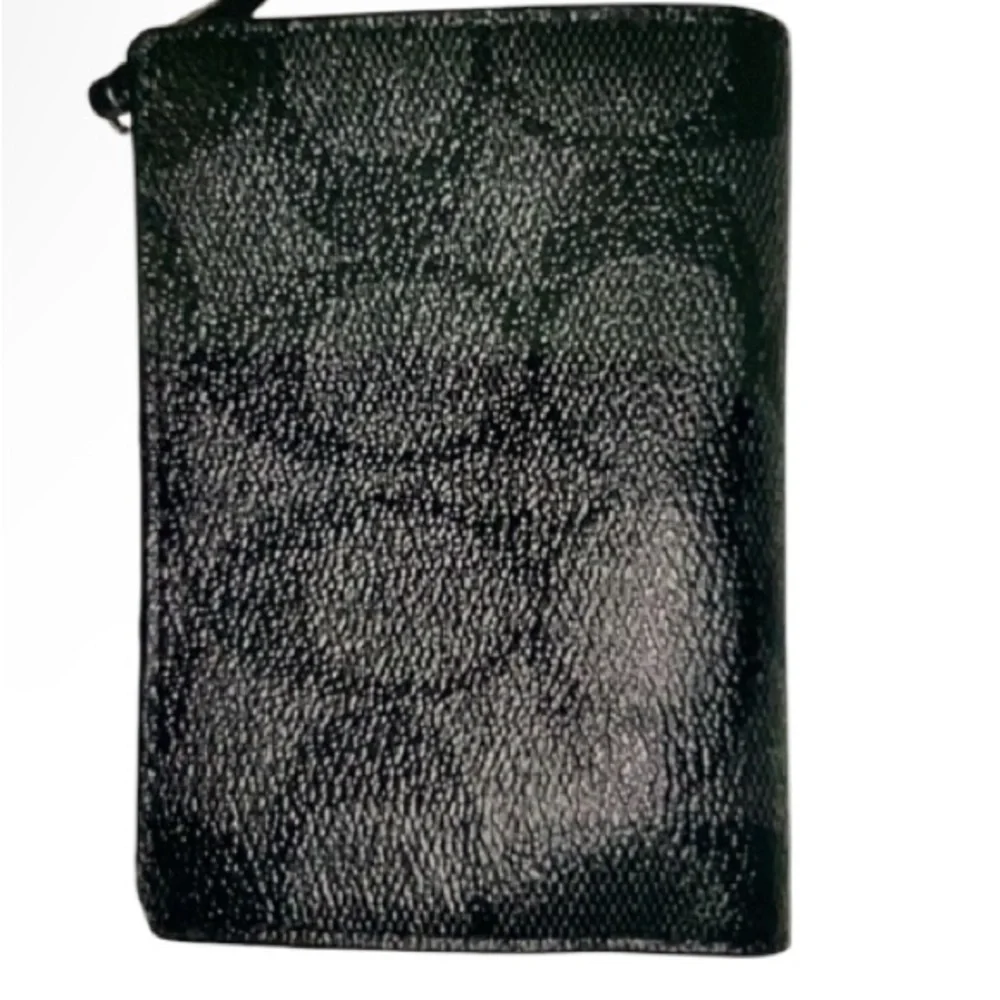 Coach NWOT Leather Micro Wallet - Picture 2 of 6